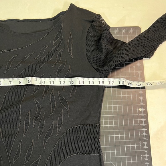 VGUC Top/Bathing suit cover sz small - Picture 3 of 6